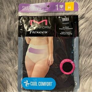 Maidenform Flexees Shapewear Womens Size Medium Black Stretchy Shaping Briefs‎
